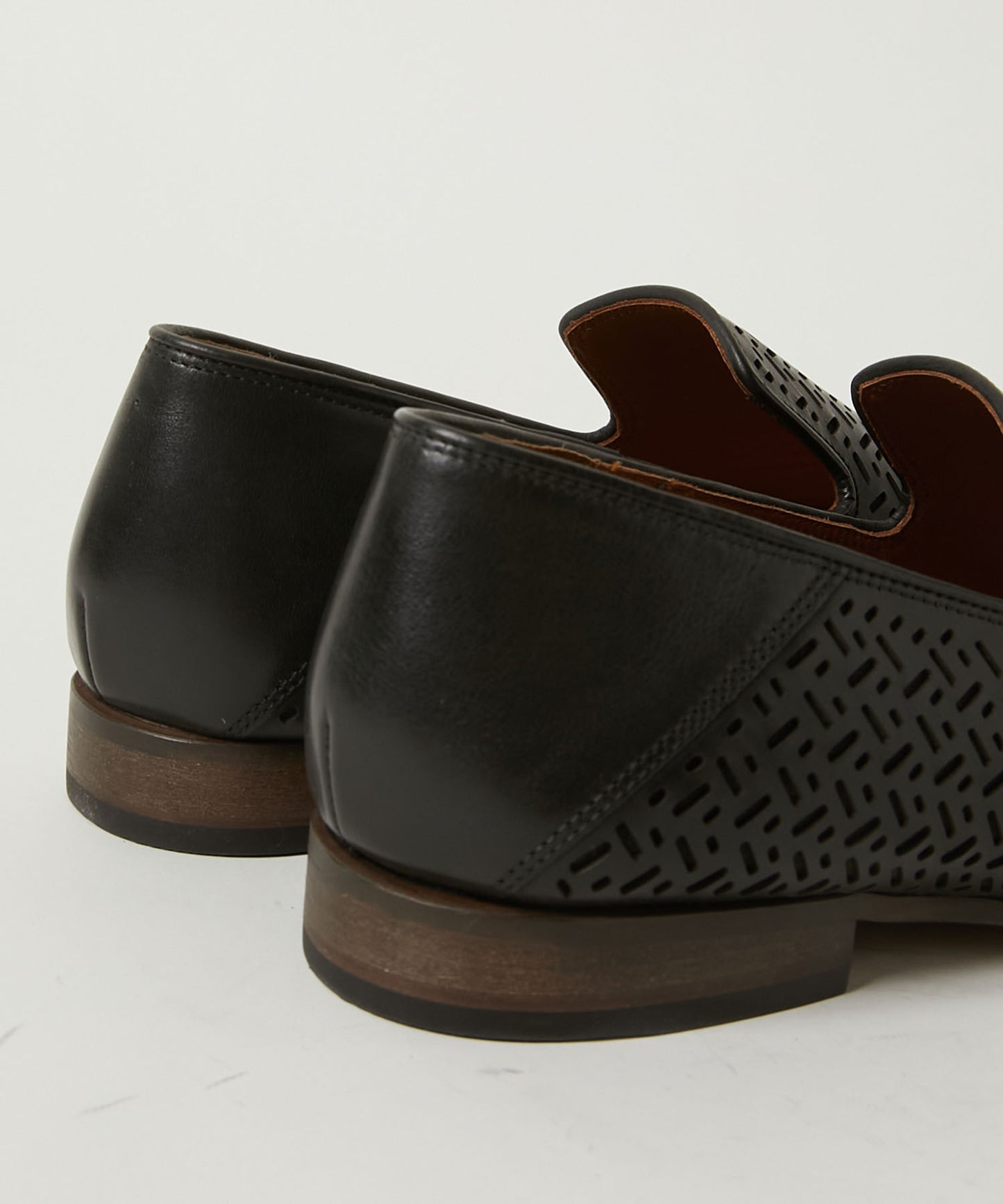 <MEN> レーザーカットスリッポン