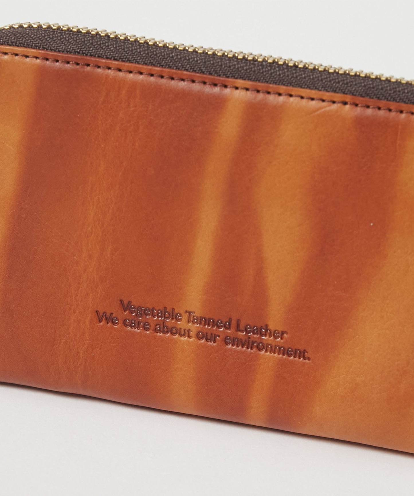 <UNISEX> FLUID 二つ折り LFミドルウォレット