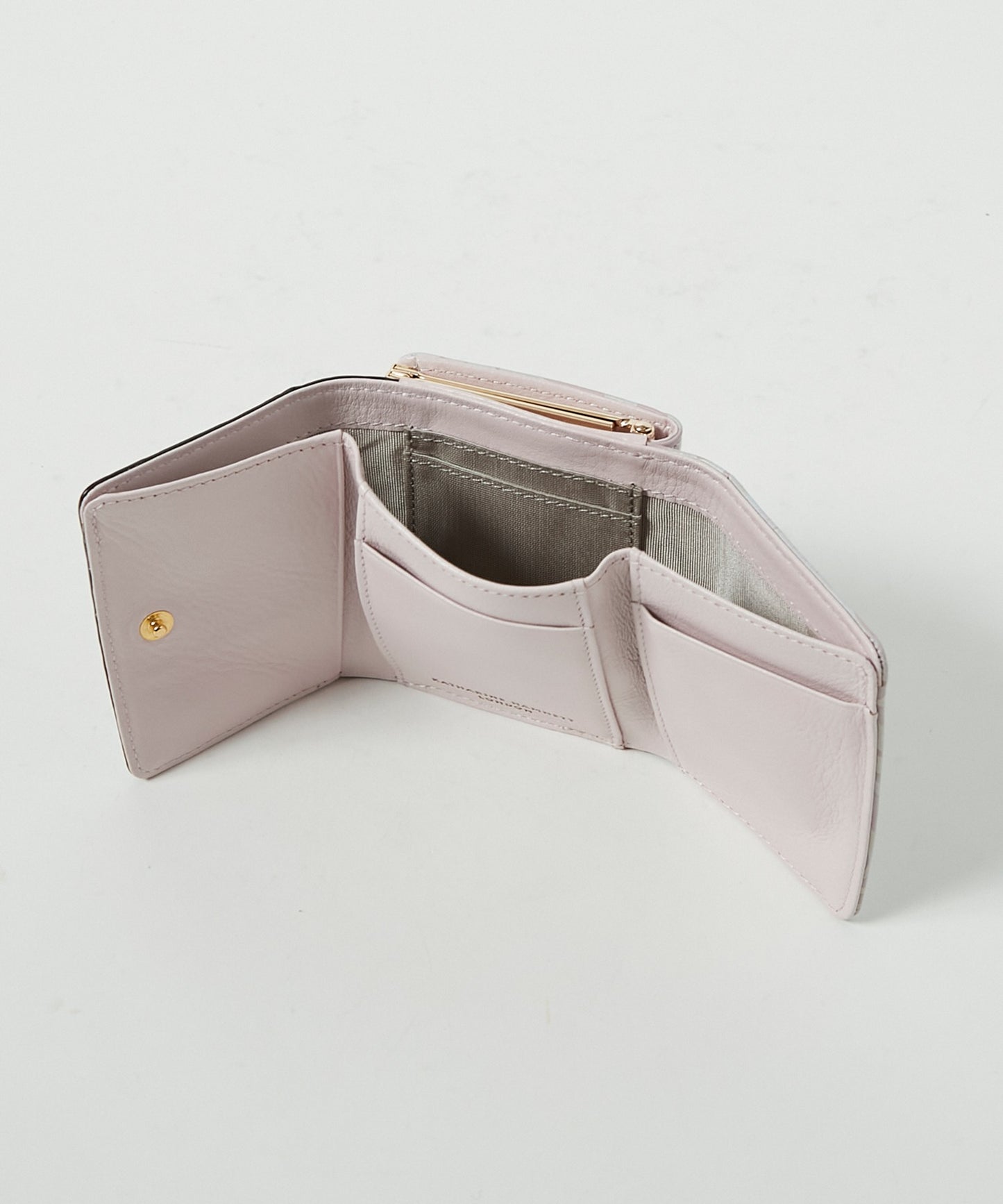 <WOMEN> NADESHIKO 三つ折り コンパクトウォレット