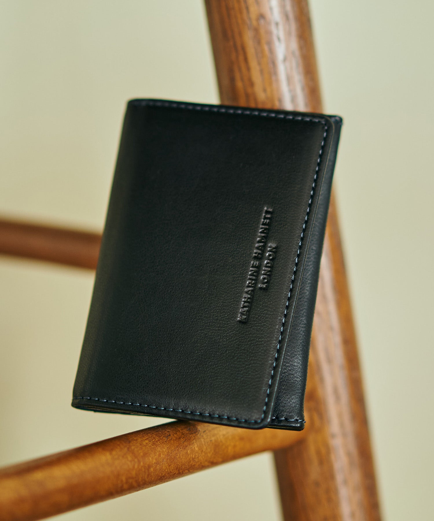 WOMEN＞カードケース/名刺入れ – KATHARINE HAMNETT LONDON