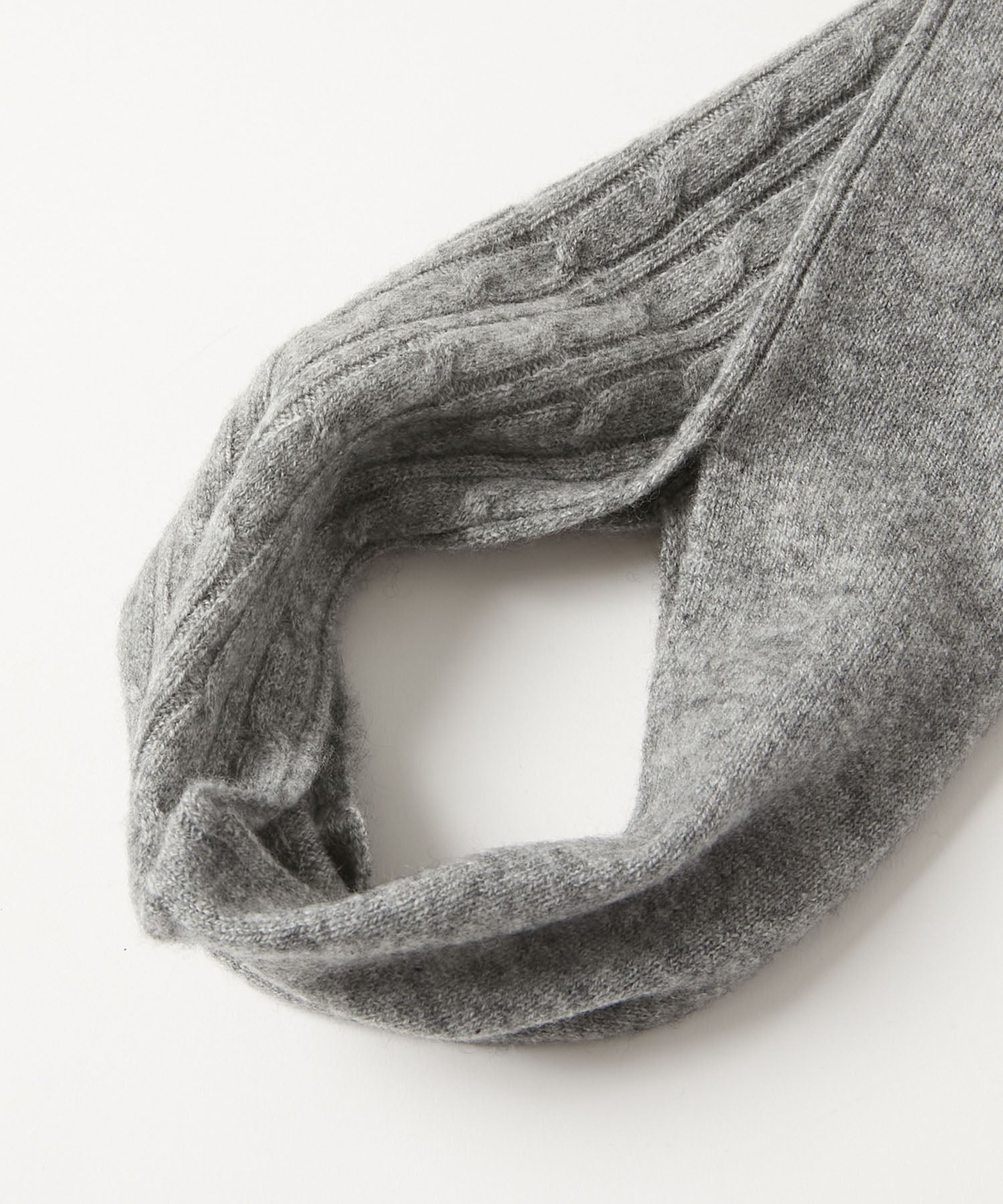 KATHARINE HAMNETT LONDON】＜UNISEX＞カシミヤ混 ケーブル編み