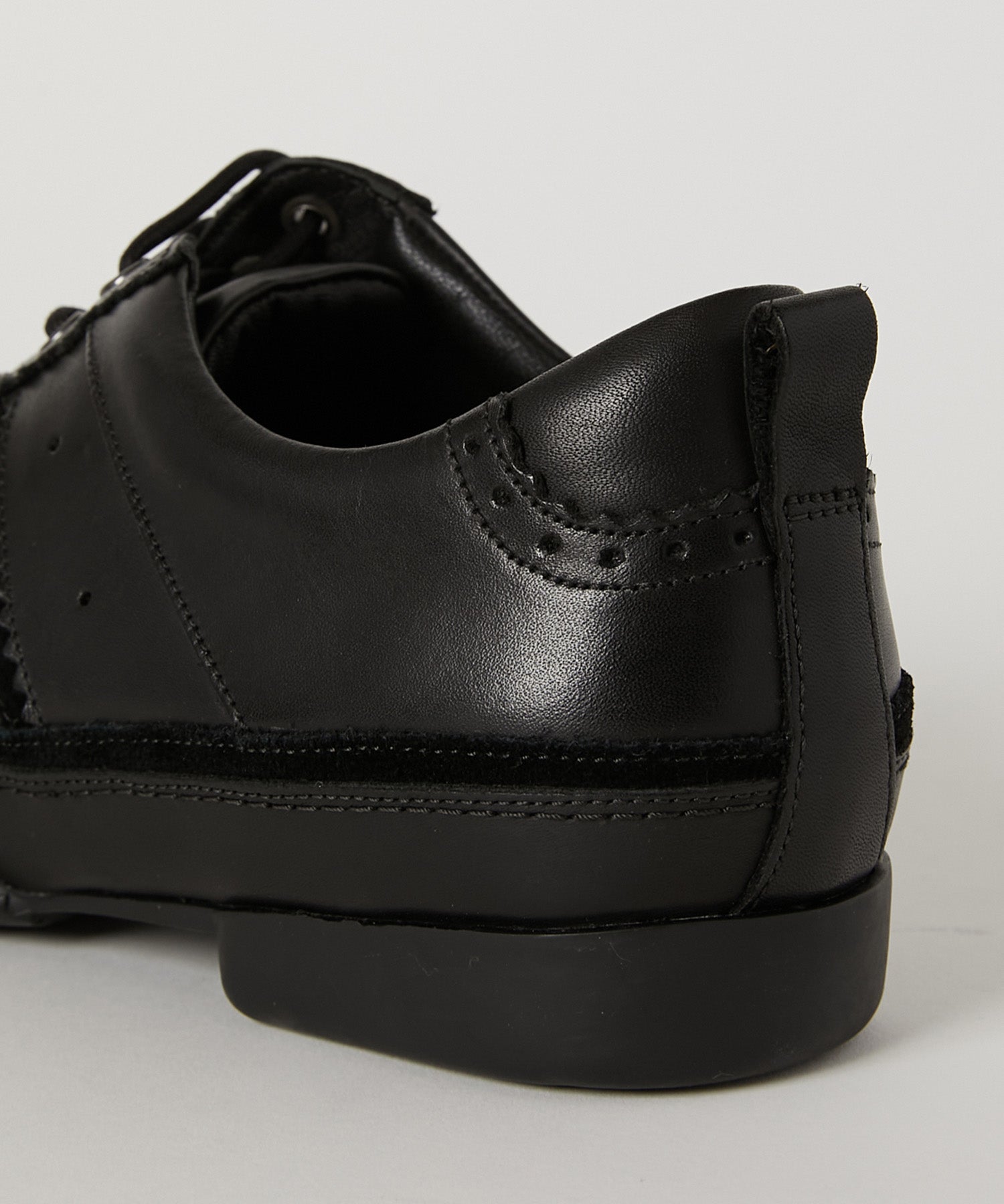 【未使用美品】KATHARINE HAMNETT本革 26〈定価17,600円〉 490-59200_1.jpg