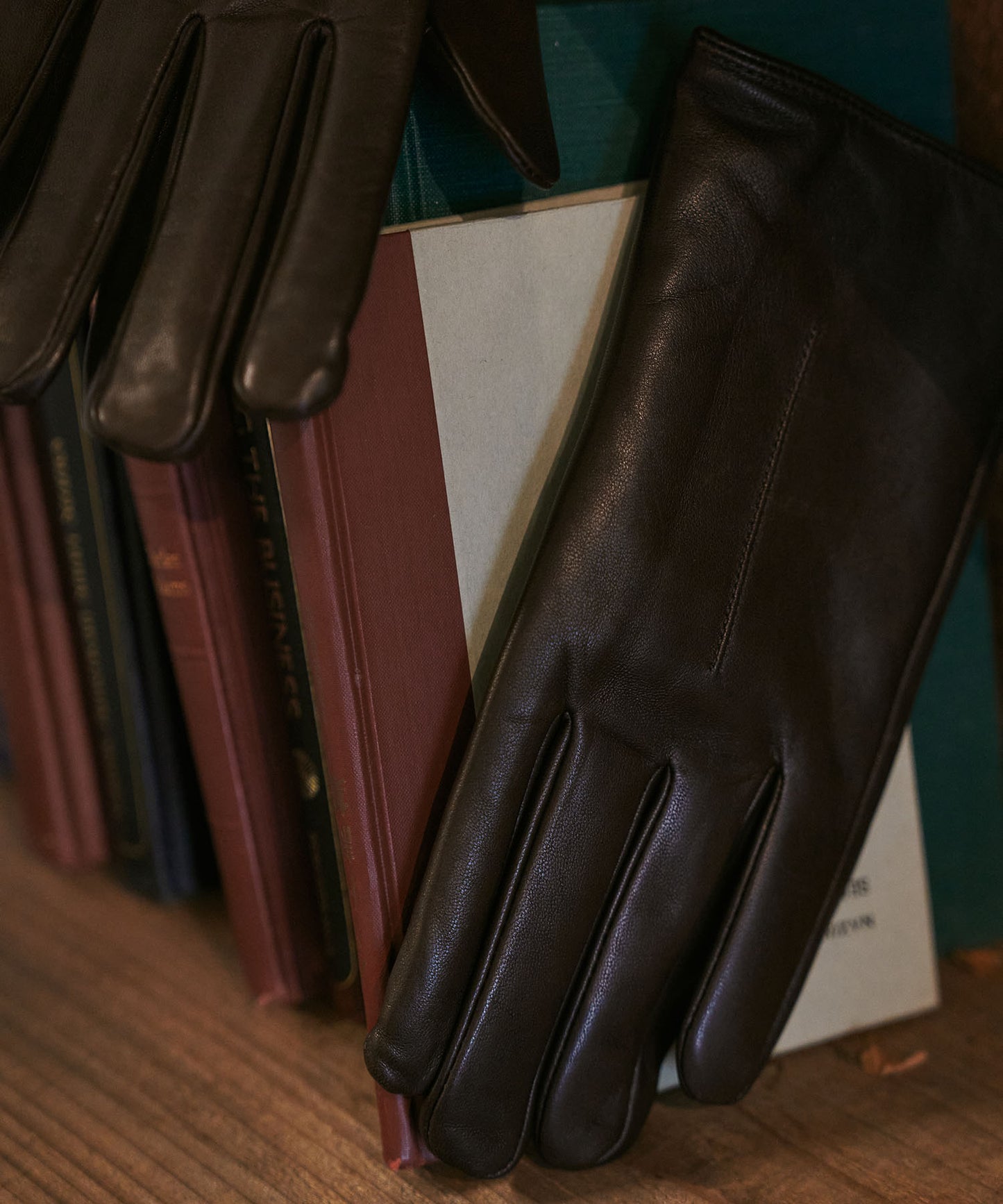 ＜MEN＞【タッチパネル対応】羊革×マイクロボア手袋（KHM-1025）