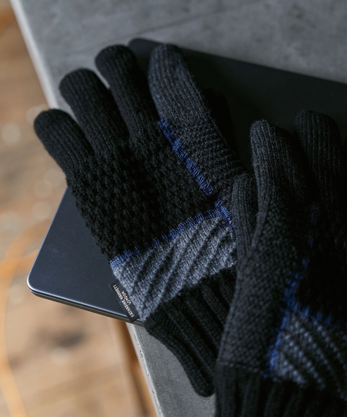 ＜MEN＞【タッチパネル対応】クレイジーパターン手袋（KHM-3025）