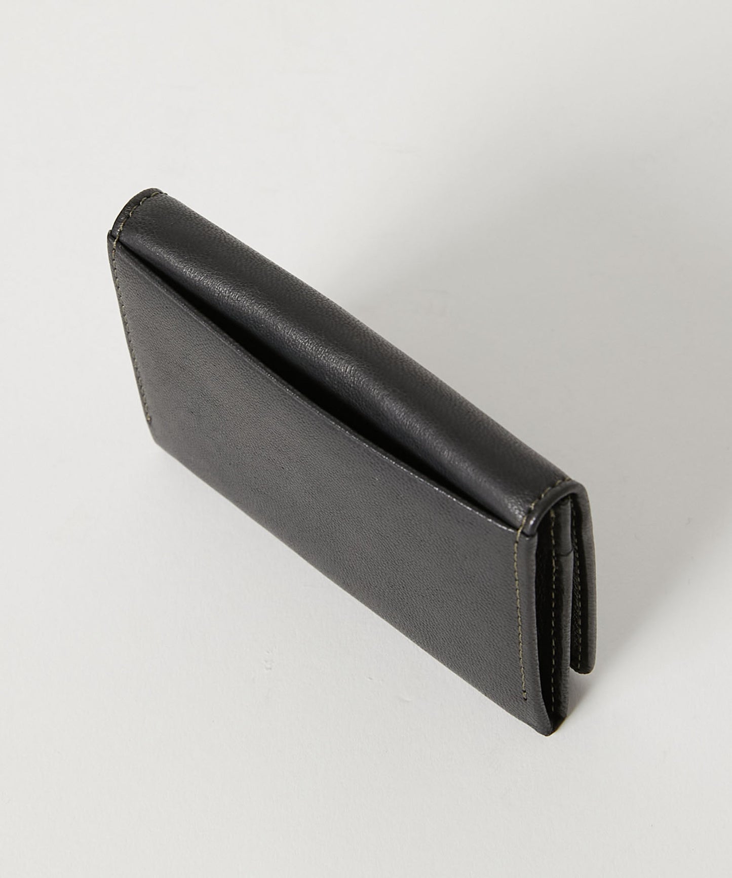 ＜MEN＞ BUMP 名刺入れ（490-52301）