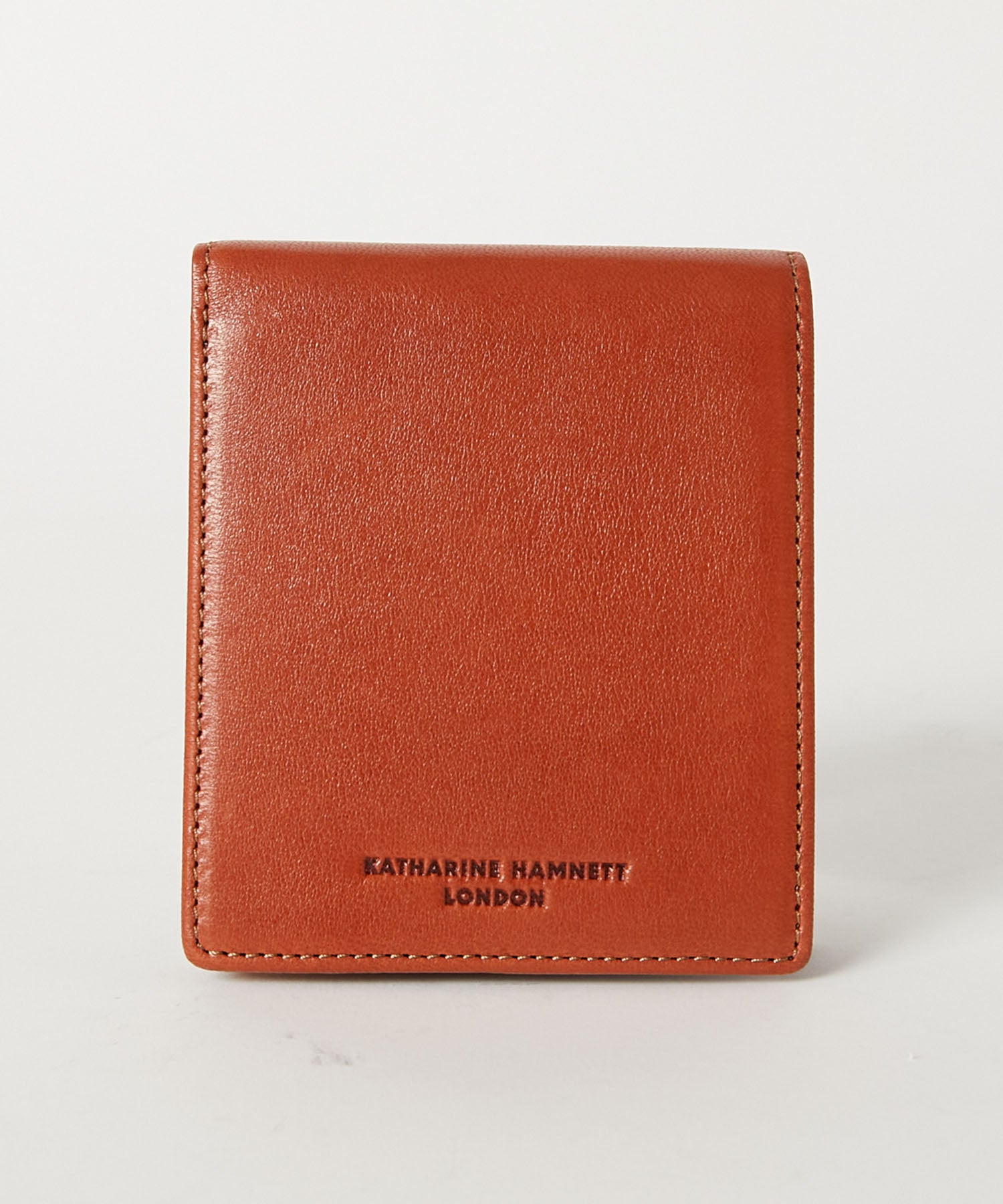 KATHARINE HAMNETT LONDON】BUMP 縦型二つ折り財布（490-52302）