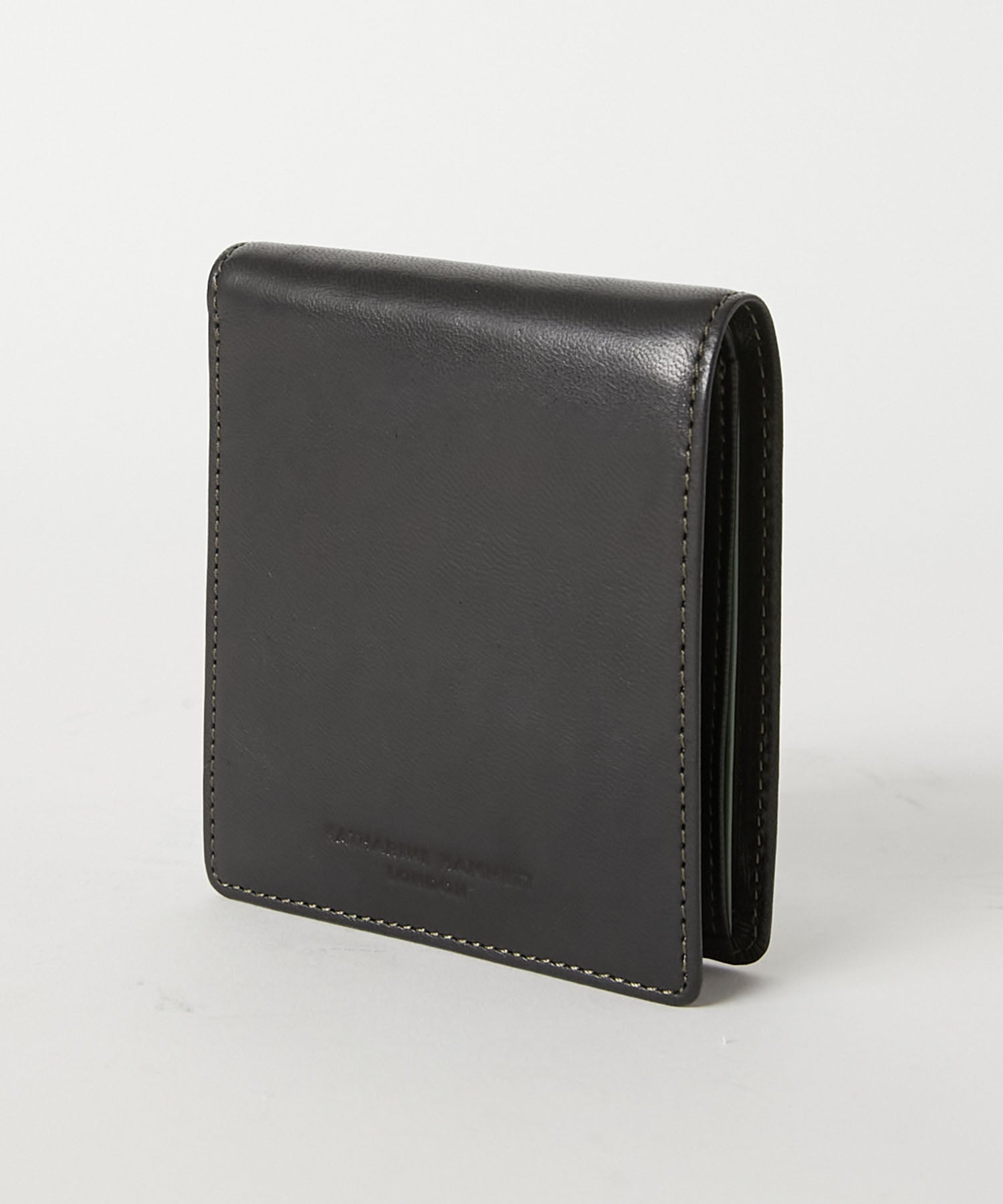 KATHARINE HAMNETT LONDON】BUMP 縦型二つ折り財布（490-52302）