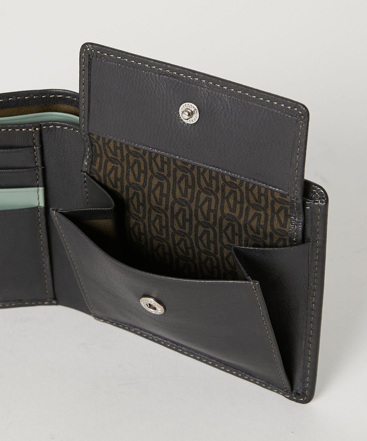 ＜MEN＞ BUMP 縦型二つ折り財布（490-52302）