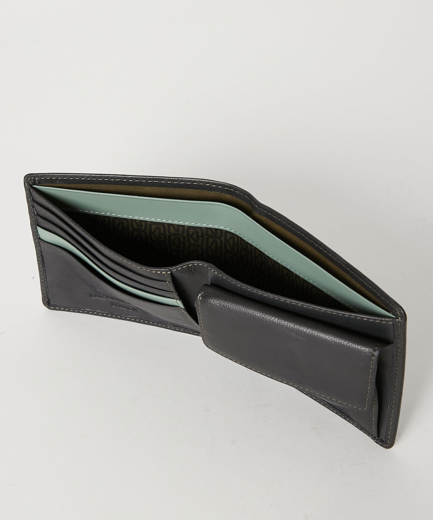 ＜MEN＞ BUMP 縦型二つ折り財布（490-52302）