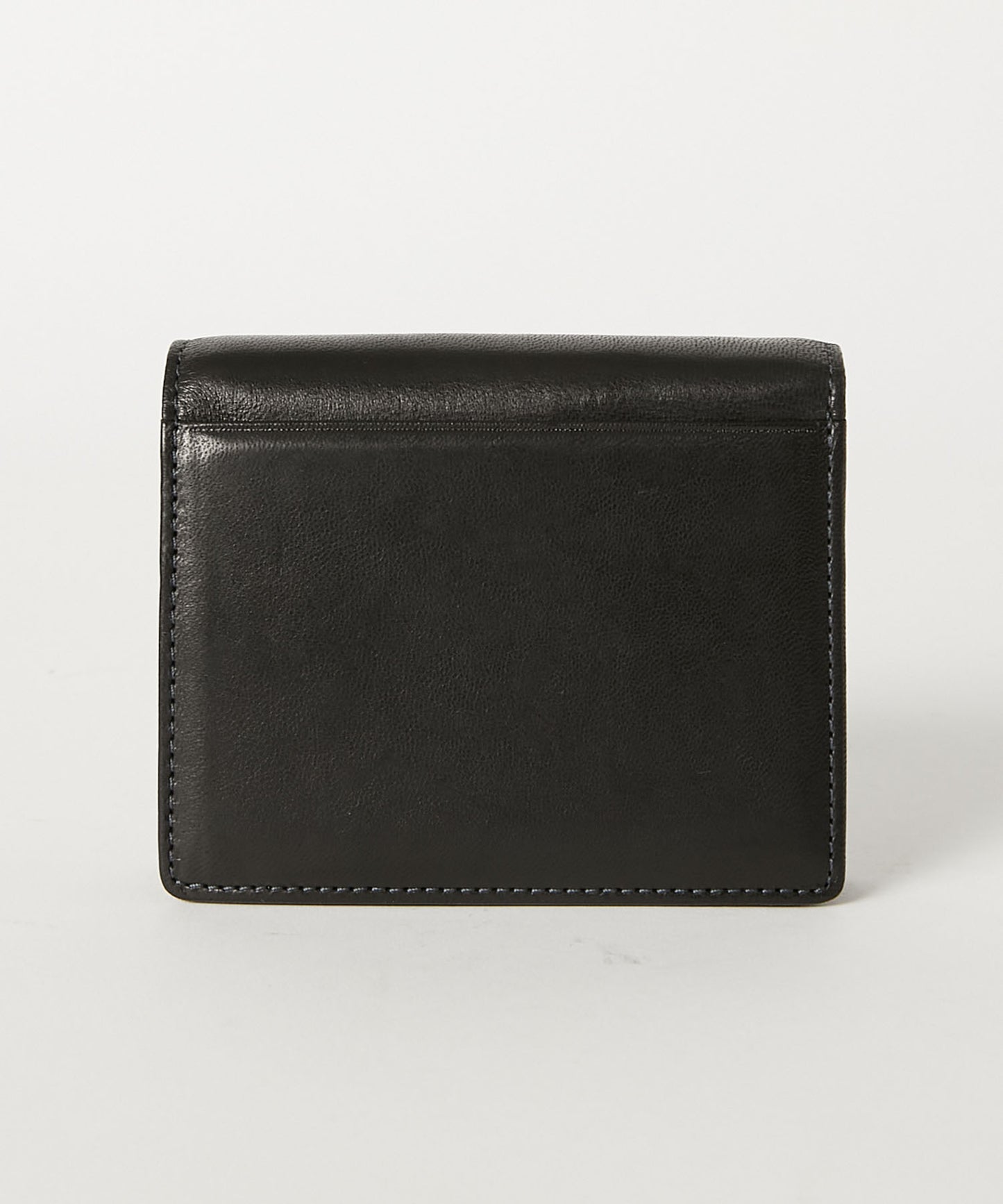 ＜MEN＞ BUMP 二つ折りフラップ財布（490-52303）