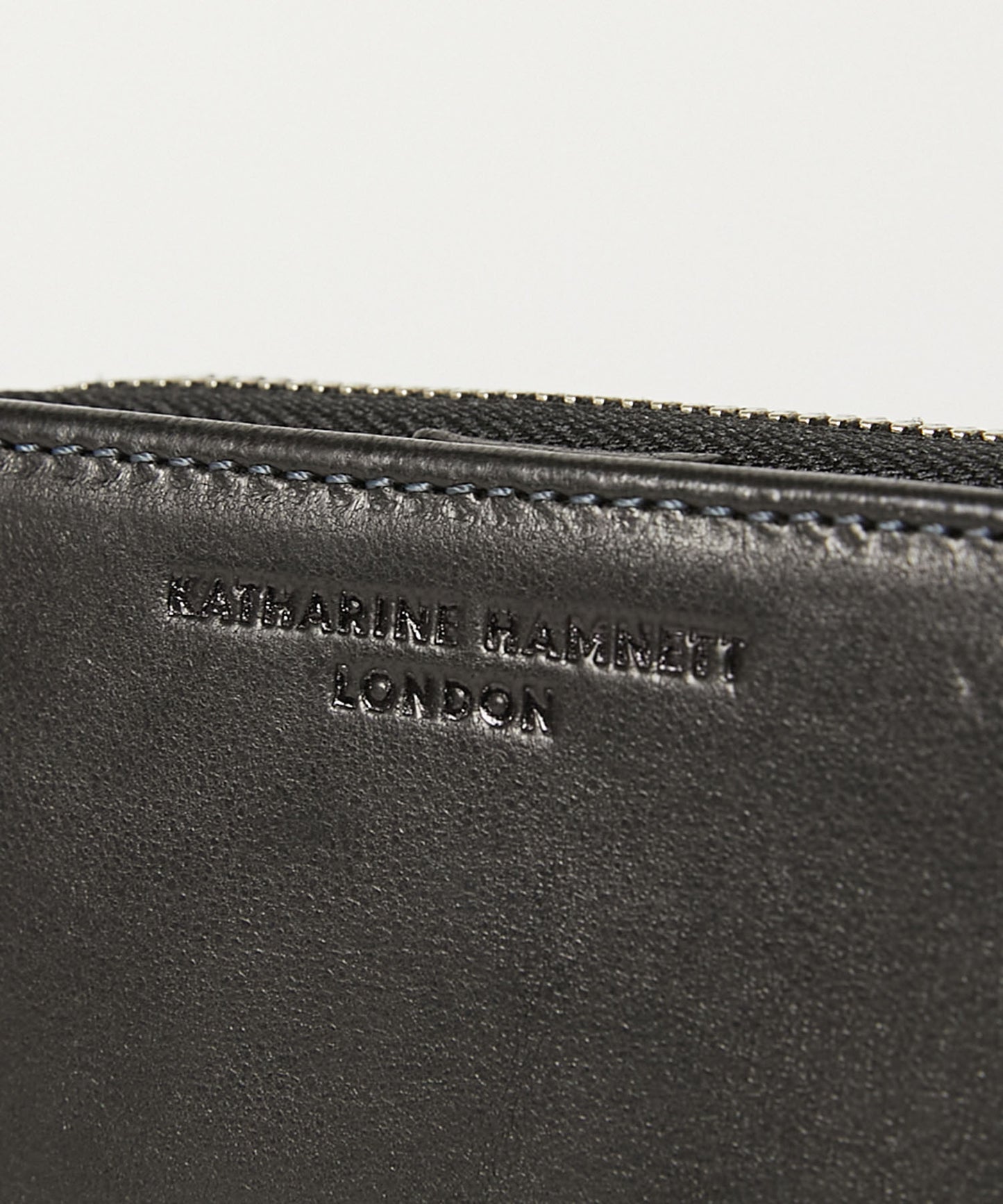 ＜MEN＞ BUMP ラウンドファスナー二つ折り財布（490-52304）