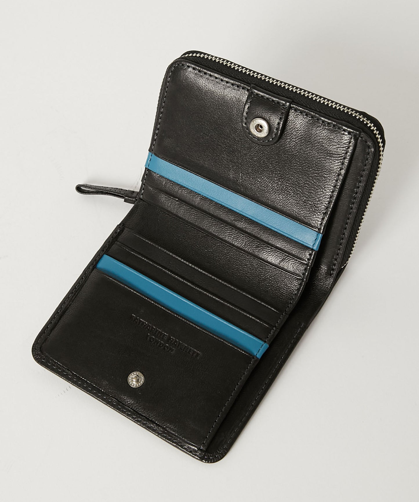 ＜MEN＞ BUMP ラウンドファスナー二つ折り財布（490-52304）