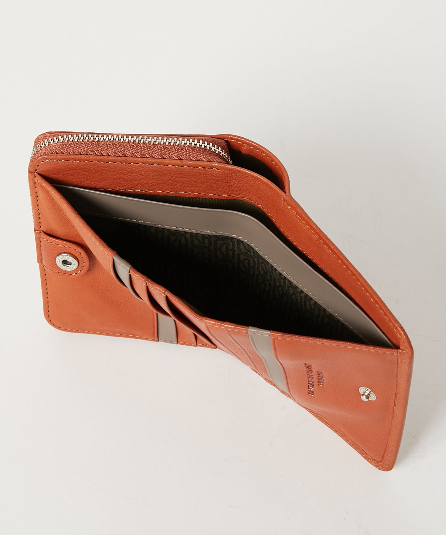 ＜MEN＞ BUMP ラウンドファスナー二つ折り財布（490-52304）