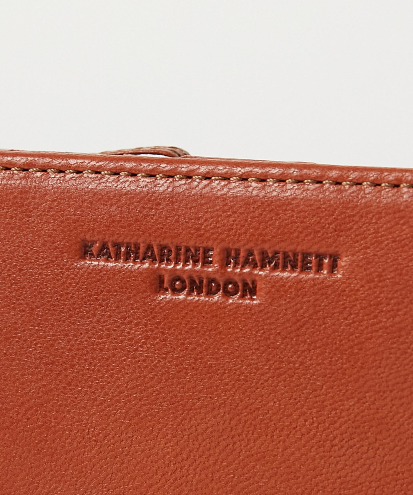 ＜MEN＞ BUMP L字ファスナー二つ折りミドルウォレット（490-52305）