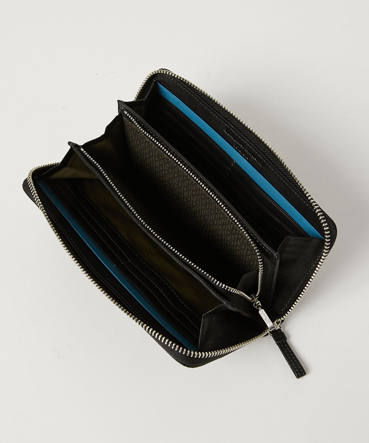 ＜MEN＞ BUMP ラウンドファスナー長財布（490-52306）